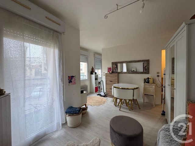 Appartement F1 à louer - 1 pièce - 23.79 m2 - MONTIGNY LES METZ - 57 - LORRAINE - Century 21 Immo Val